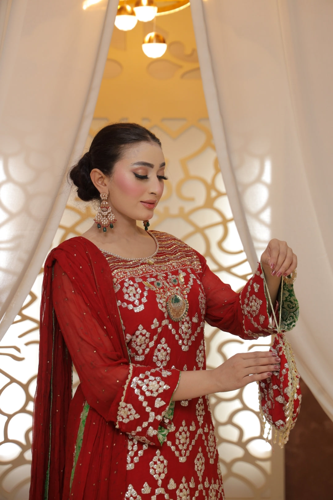 Minahil