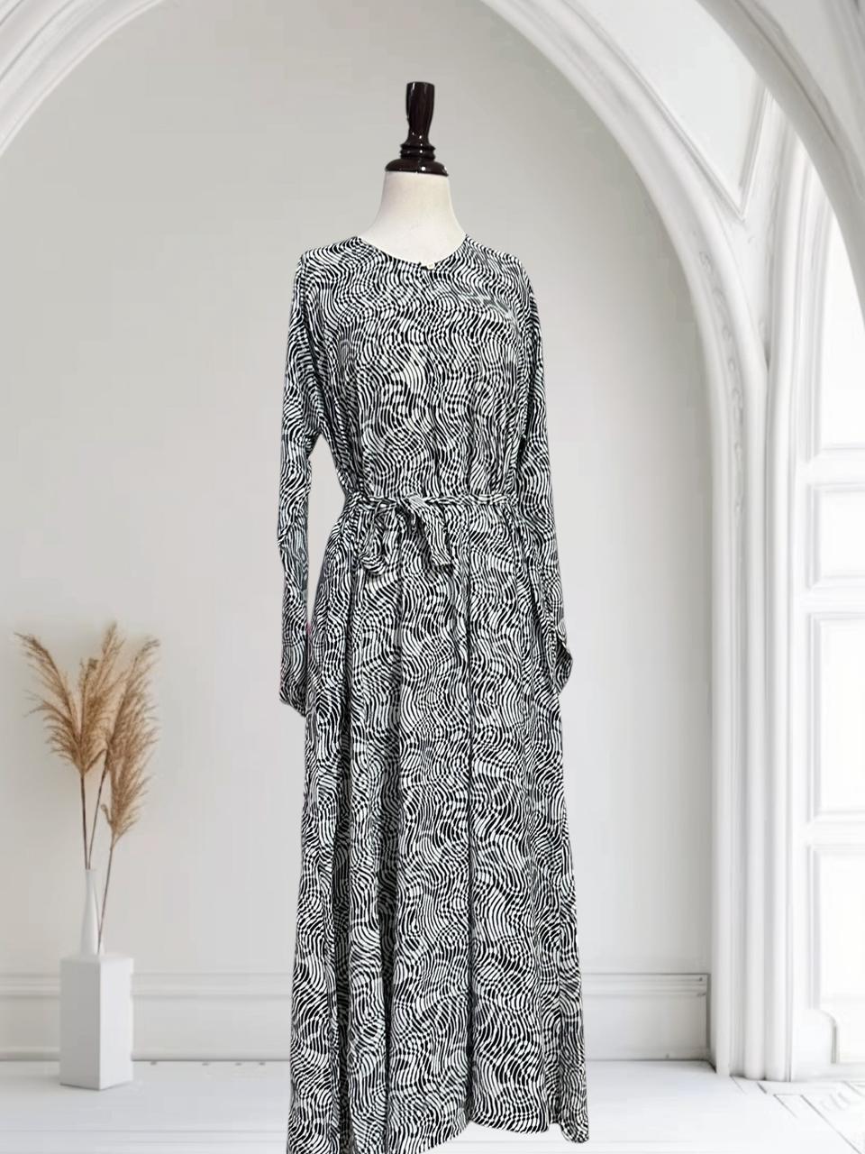 Gown 01