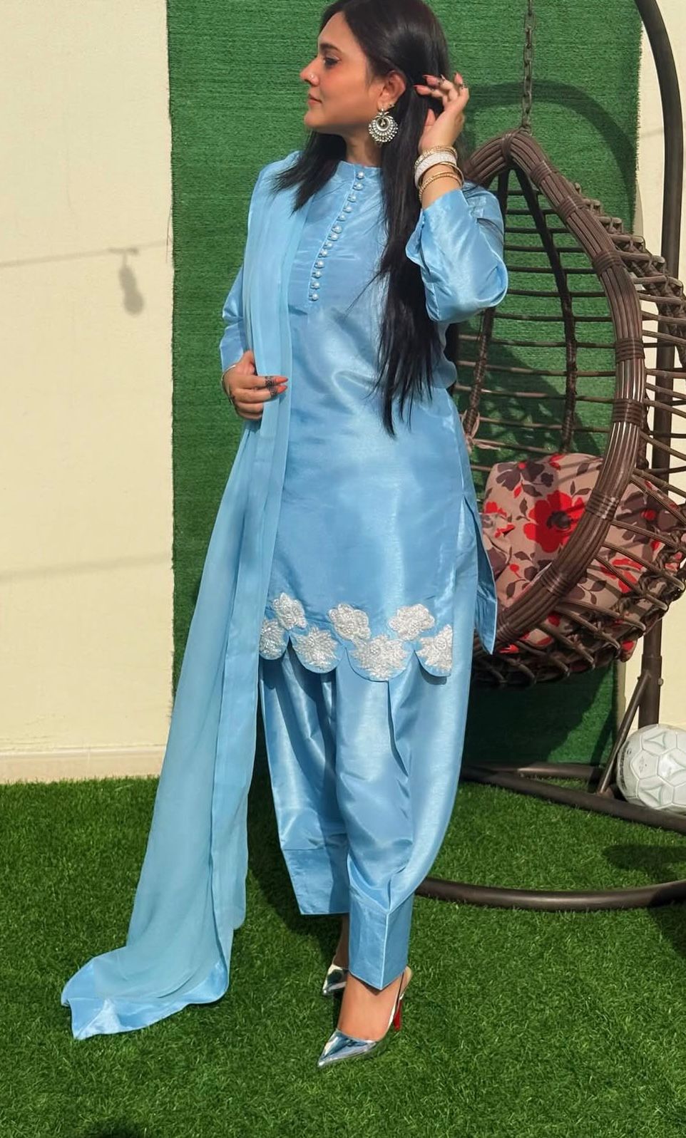 Amna