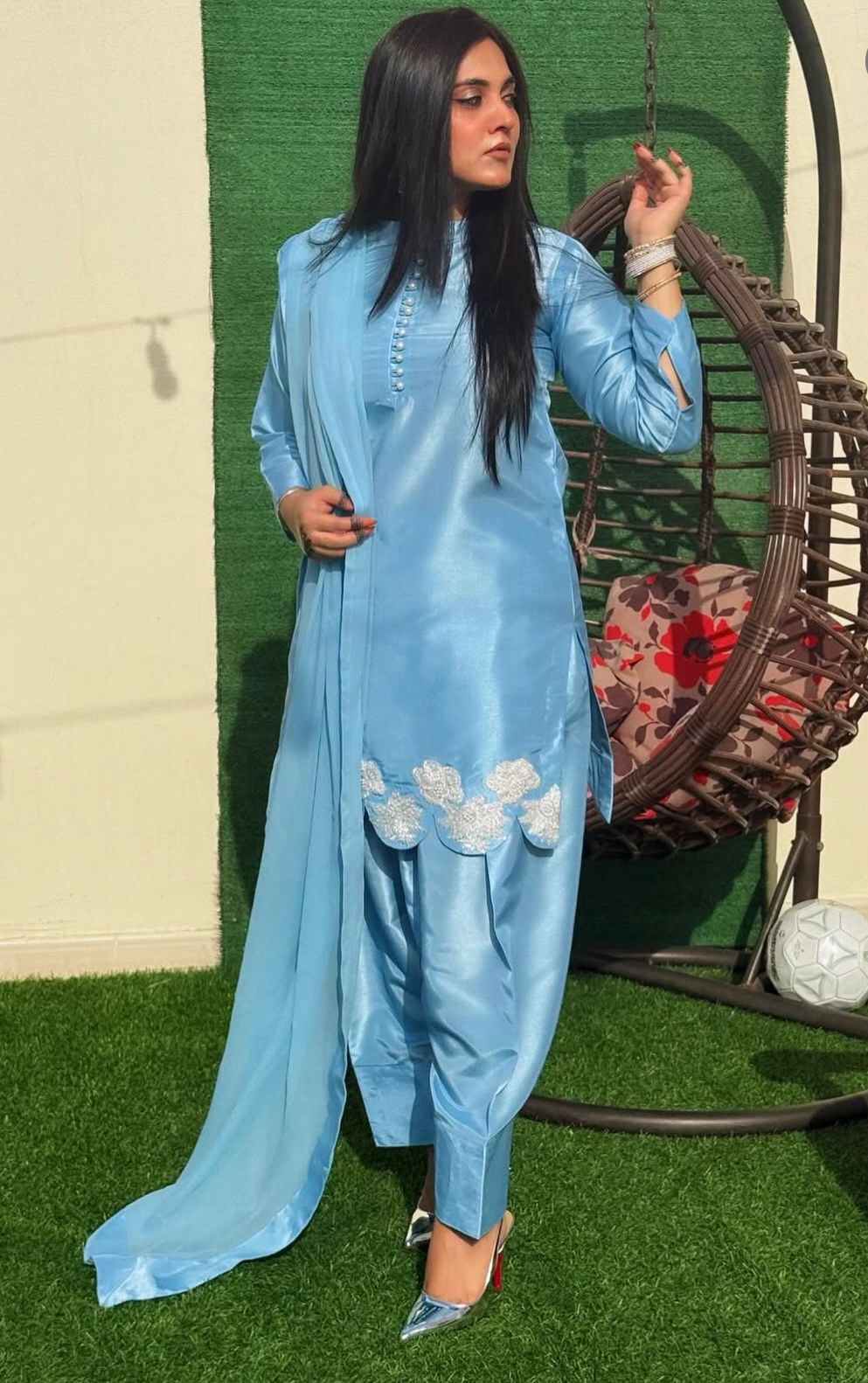 Amna
